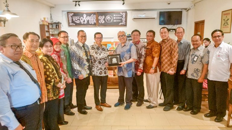 B.I. Jateng dan API Jateng Bahas Perkembangan Industri Tekstil